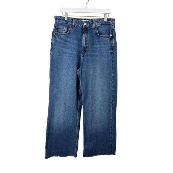 Zara Denim - Zara High Waisted Wide Leg Jeans Medium Wash Raw Hem Size 12